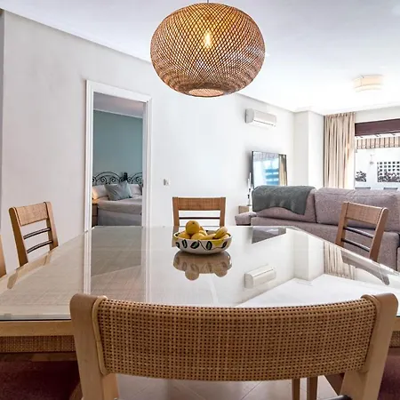Apartment Amazing 2-bedroom Retreat In Nueva Andalucia, Steps From Centro Plaza Marbella